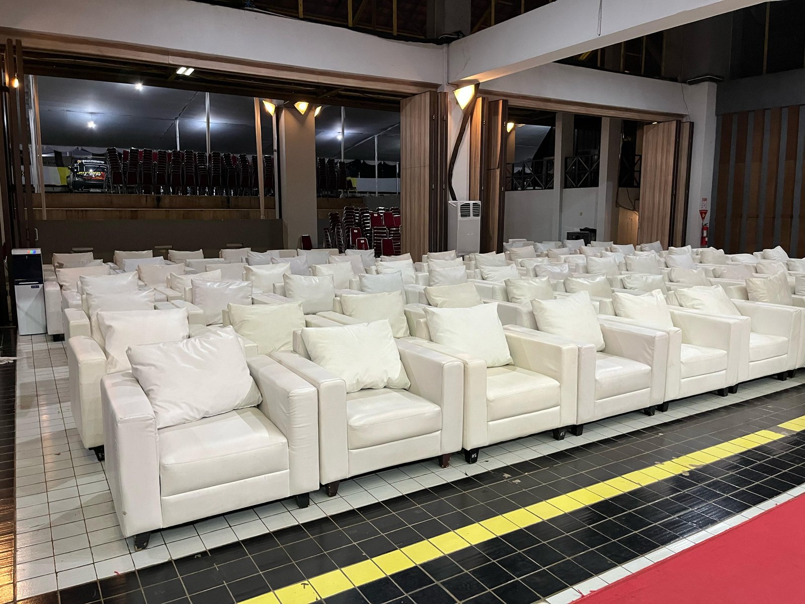 SEWA SOFA KARAWACI DI TANGGERANG 